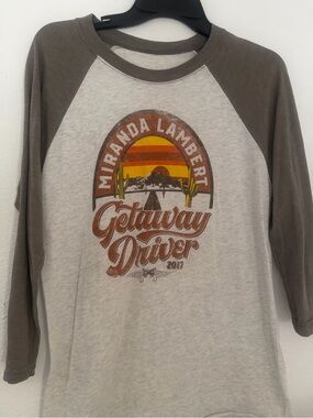 Getaway Driver Raglan Shirt - Taupe/Heather White